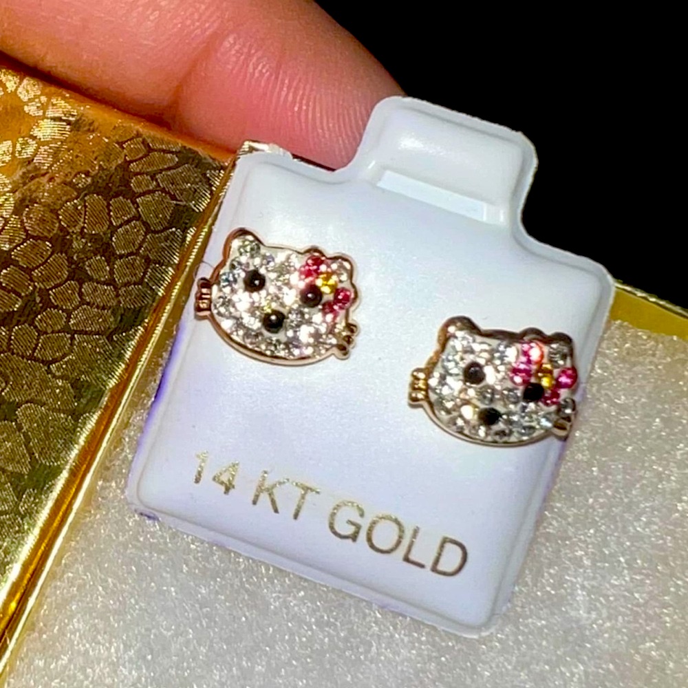 14 Kt Gold Hello Kitty Earrings